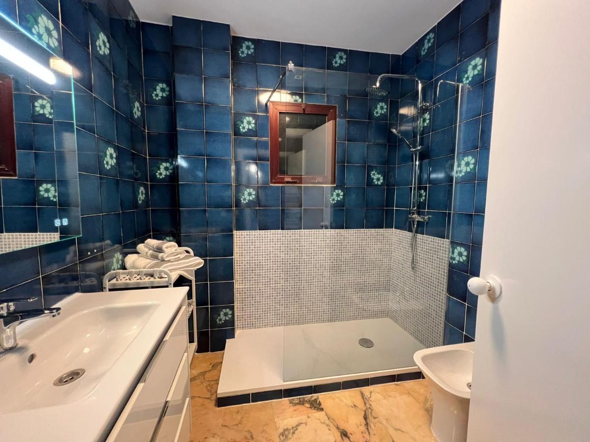 Atico En Yate Iv, Primera Linea Playa Apartment Фуeнхирола Екстериор снимка