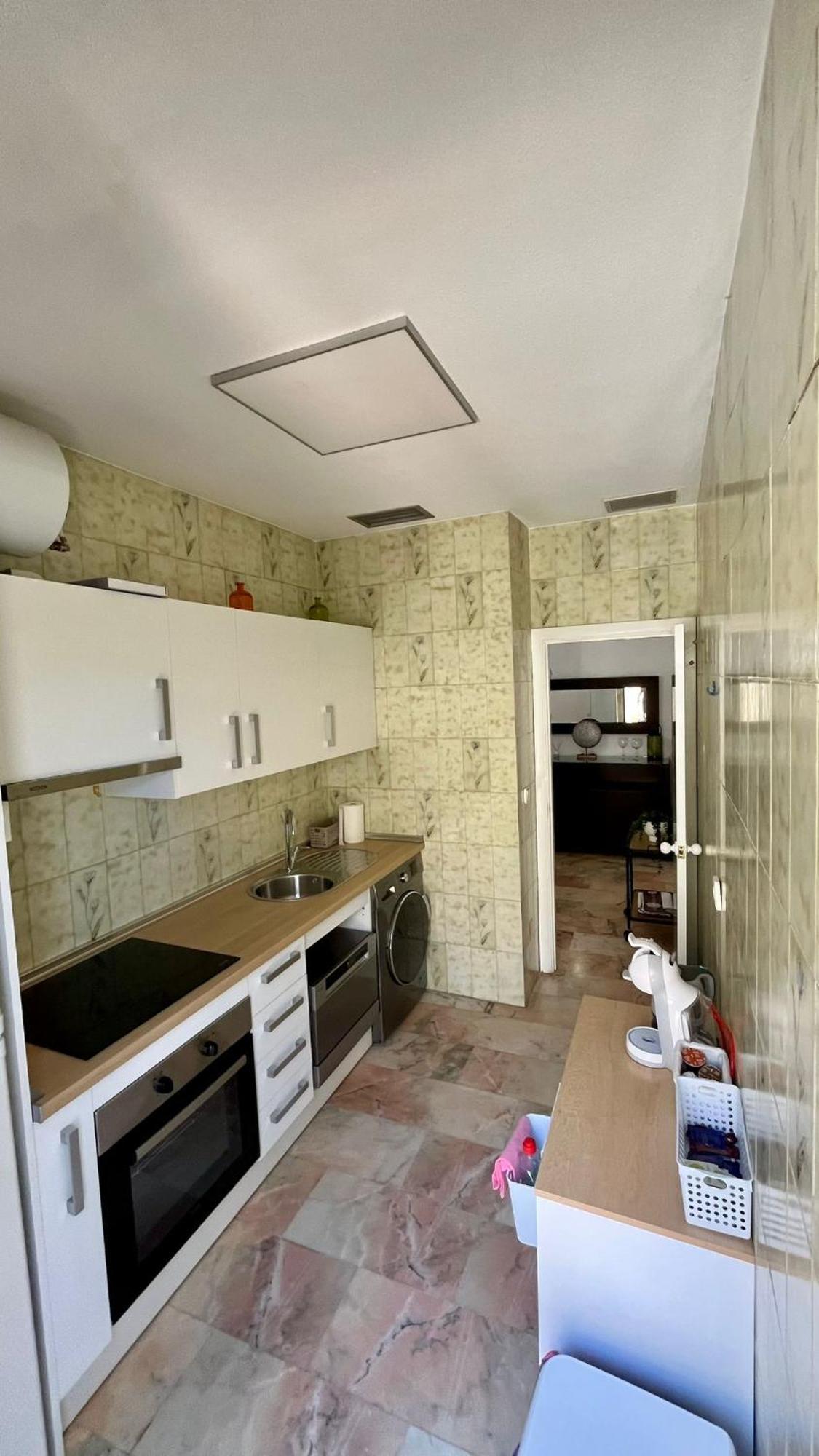 Atico En Yate Iv, Primera Linea Playa Apartment Фуeнхирола Екстериор снимка